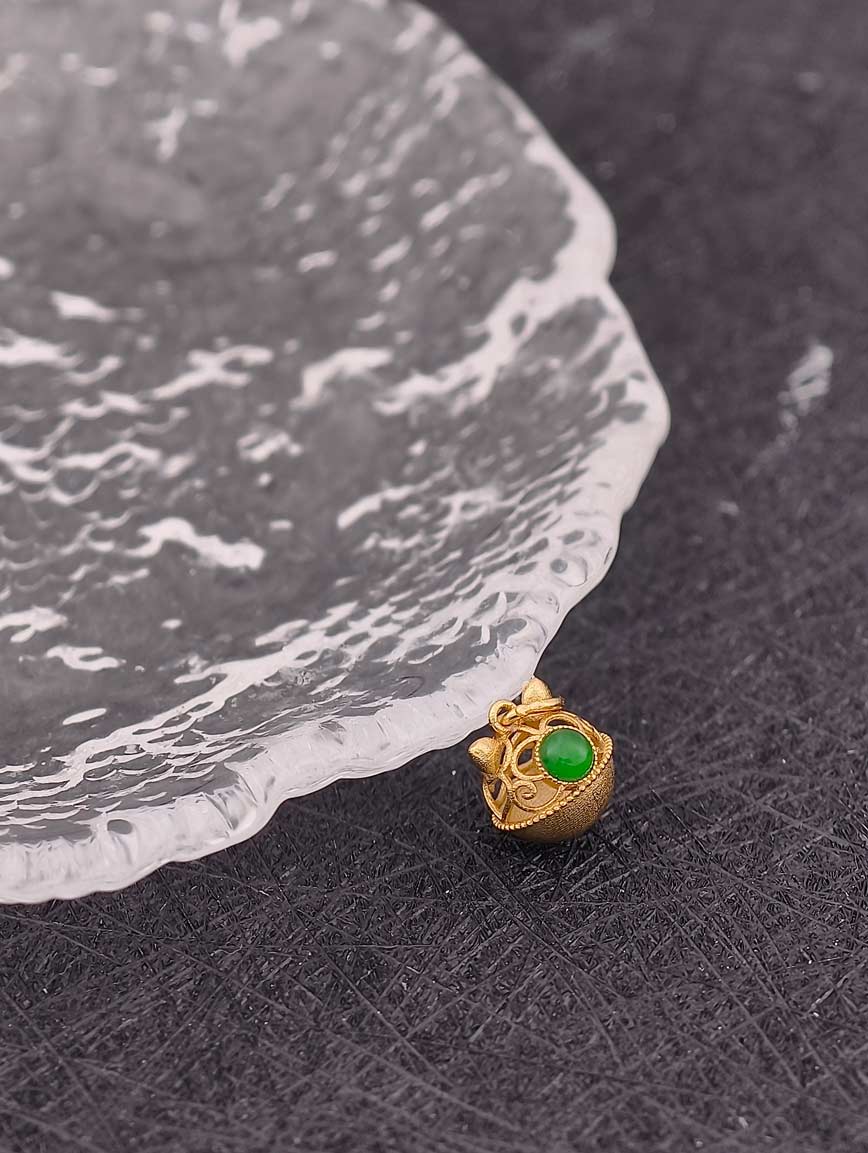 Jadeite Openwork Bell Cat Sterling Silver Pendant