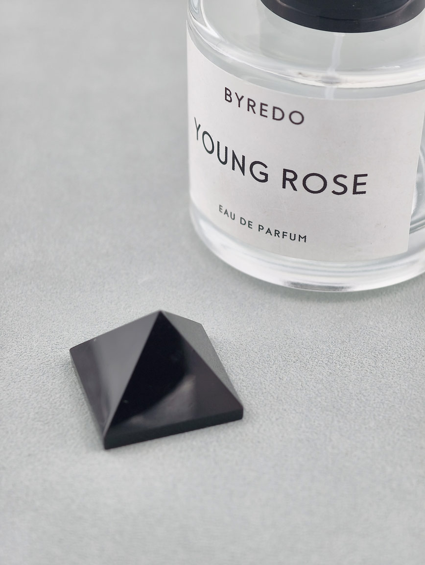 Natural Black Agate Pyramid Ornament