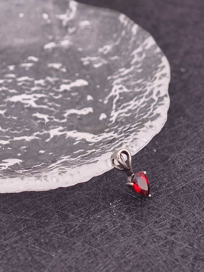 Natural Garnet  Simple Style Pendant