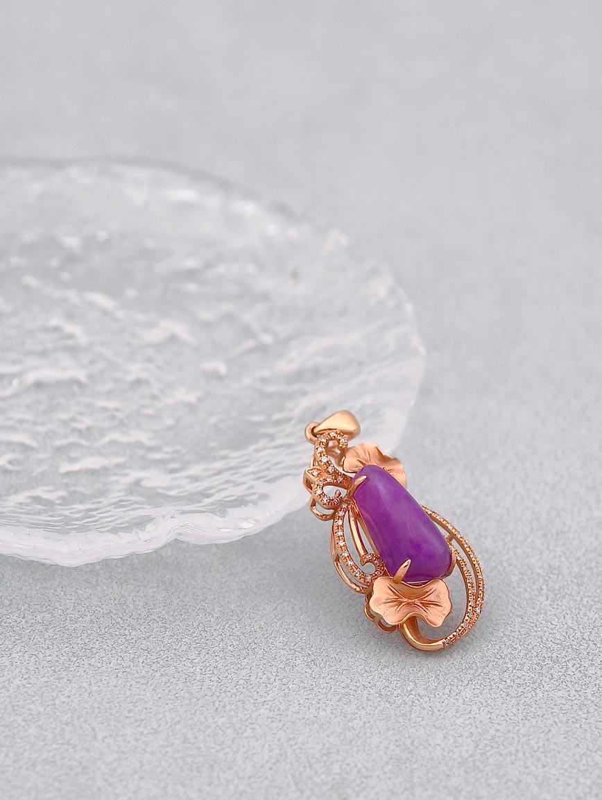 18K Gold Sugilite Exquisite Style Pendant