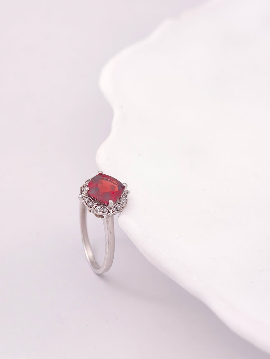 Natural Wine Red Garnet Design Ring