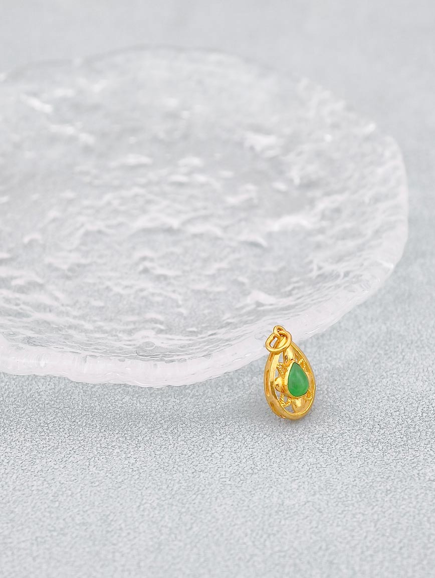 18K Gold Natural Jadeite Design Style Pendant