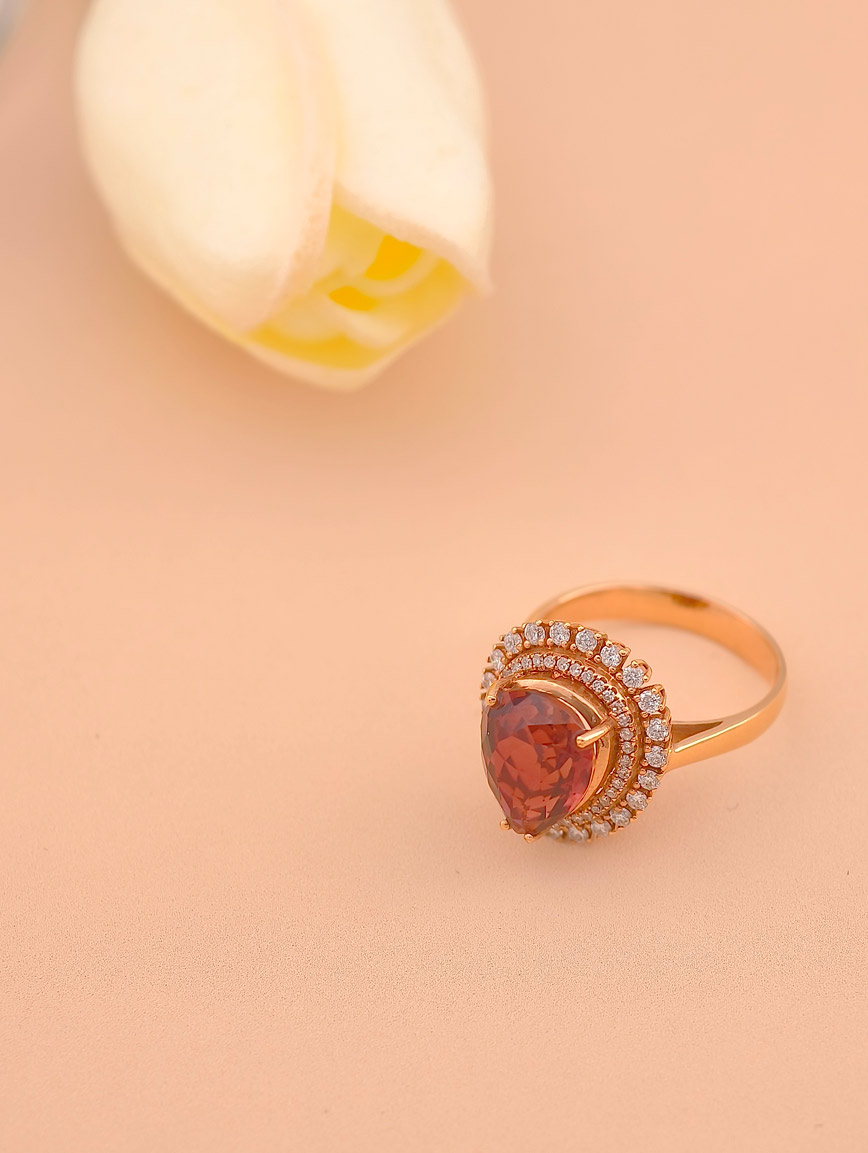 18k Gold Inlaid Drop-Shaped Red Tourmaline Ring
