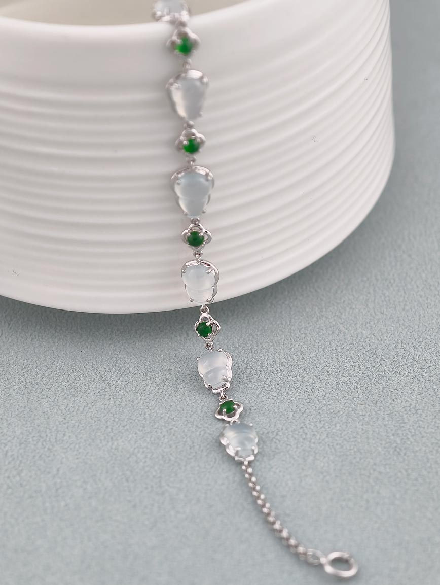 18K Gold Natural Jadeite Bracelet