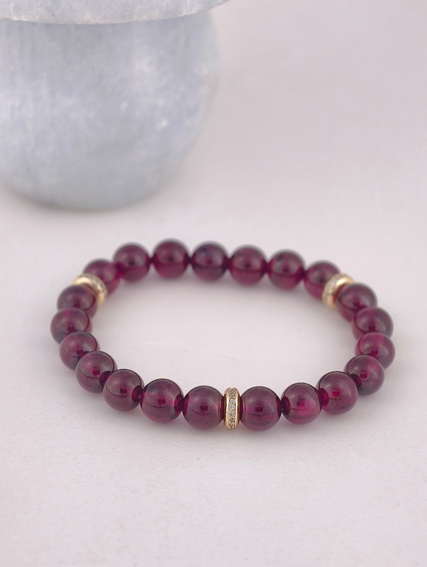 Natural Garnet Exquisite Style Bracelet