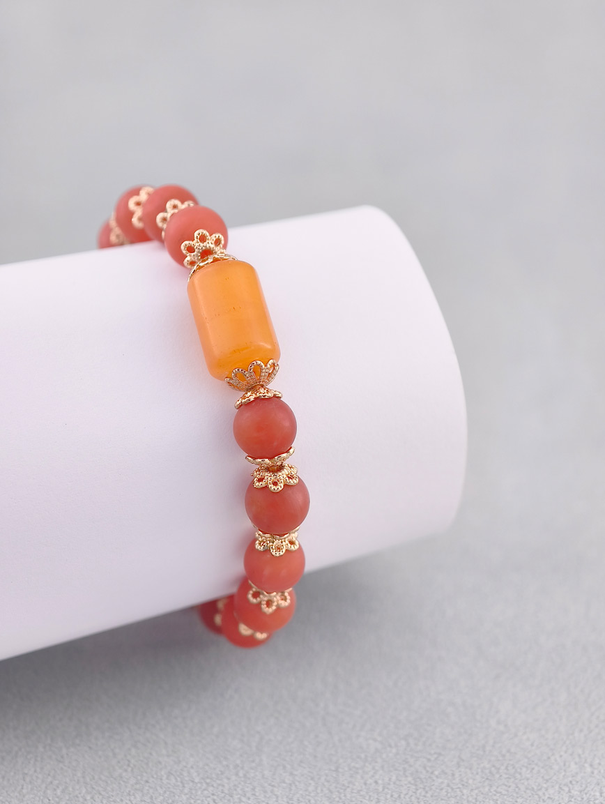 Natural South Red Agate and Beeswax Bracelet