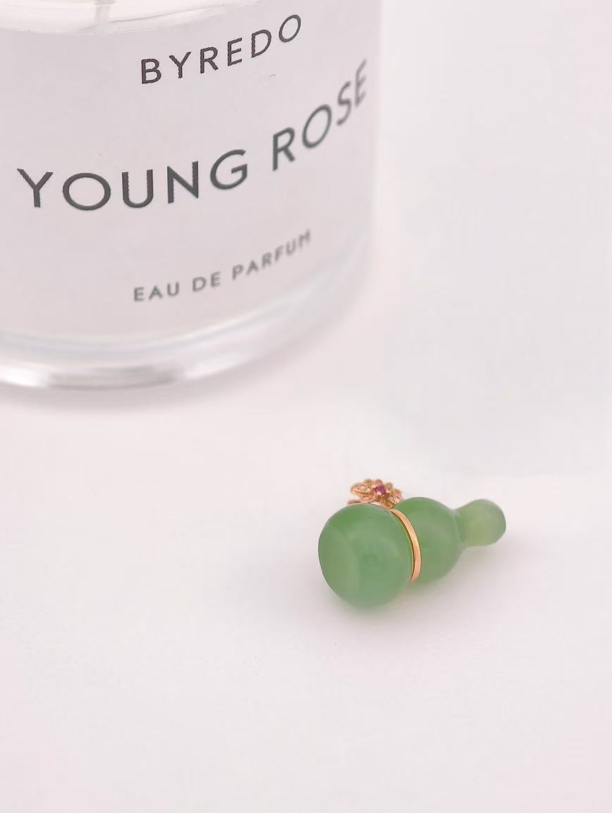 18K Gold Natural Jasper Gourd Pendant