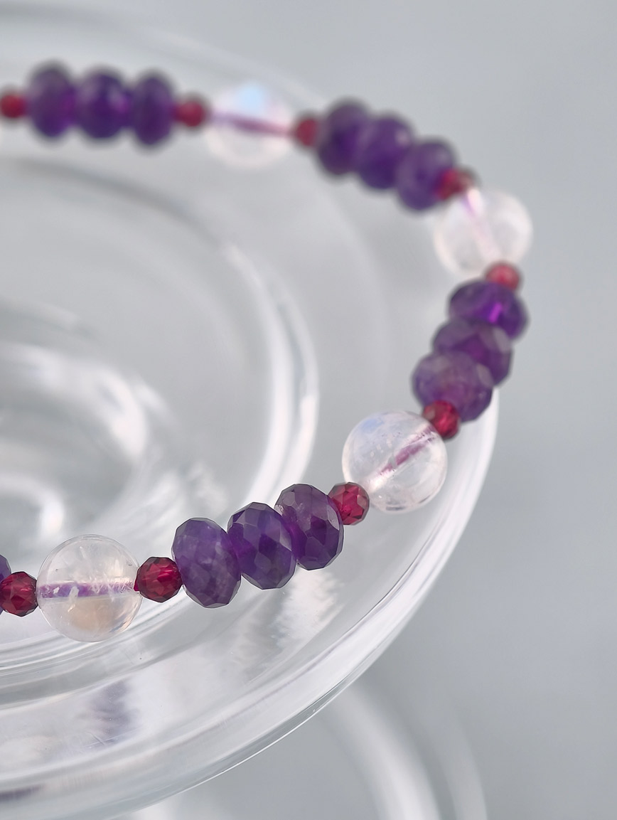 Natural Amethyst and Moonstone Garnet Bracelet