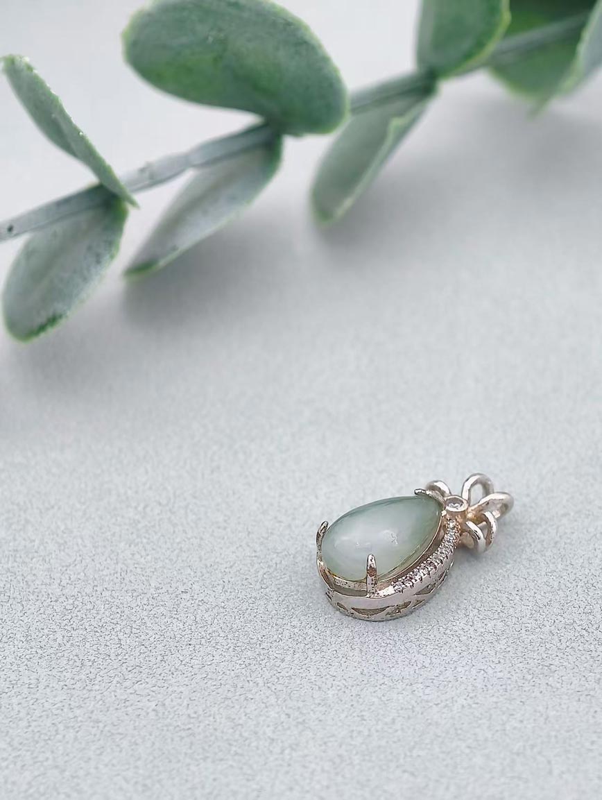 Natural Jadeite Delicate Style Sterling Silver Pendant