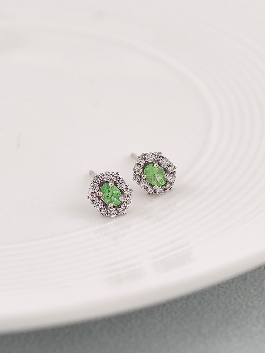 Natural Peridot Exquisite Style Sterling Silver Earrings