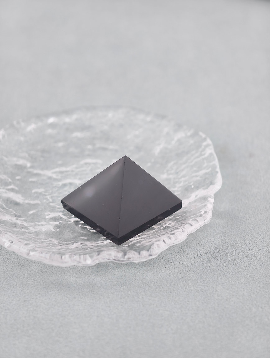 Natural Black Agate Pyramid Ornament