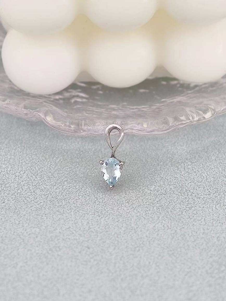 Natural Blue Topaz Simple Style Pendant