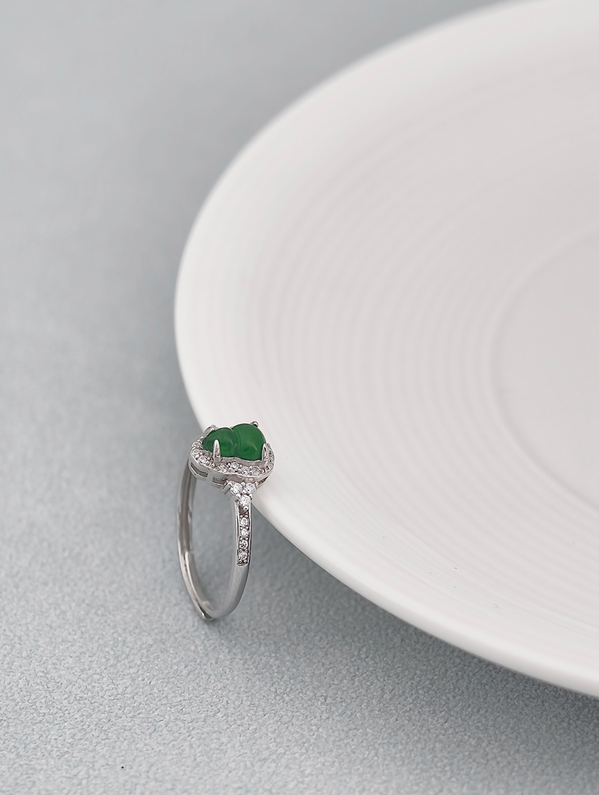 Sterling Silver Inlaid Natural Jadeite Gourd Ring