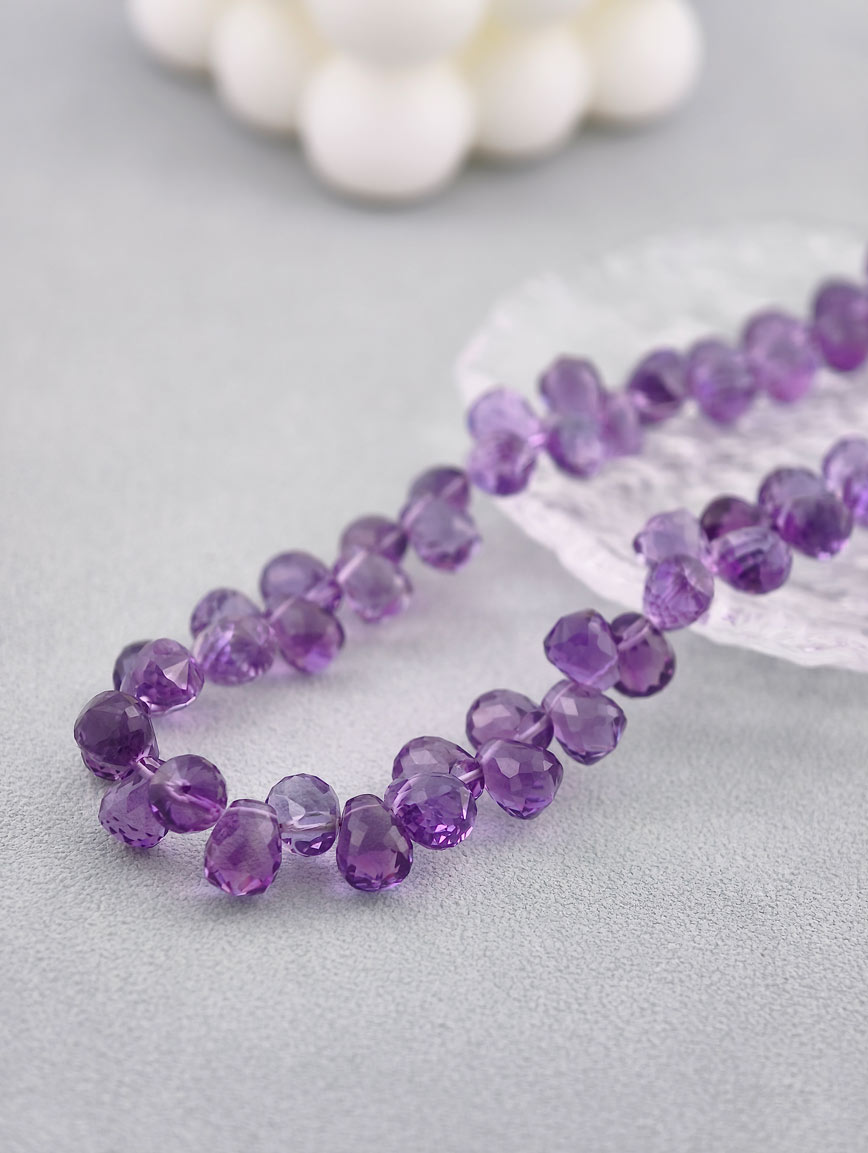 Top-grade Amethyst Necklace with Diamond Cut