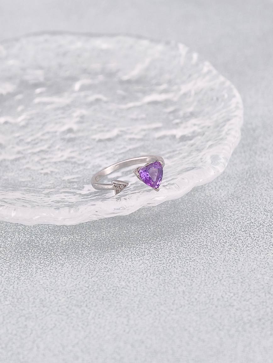 Heart Amethyst Ring