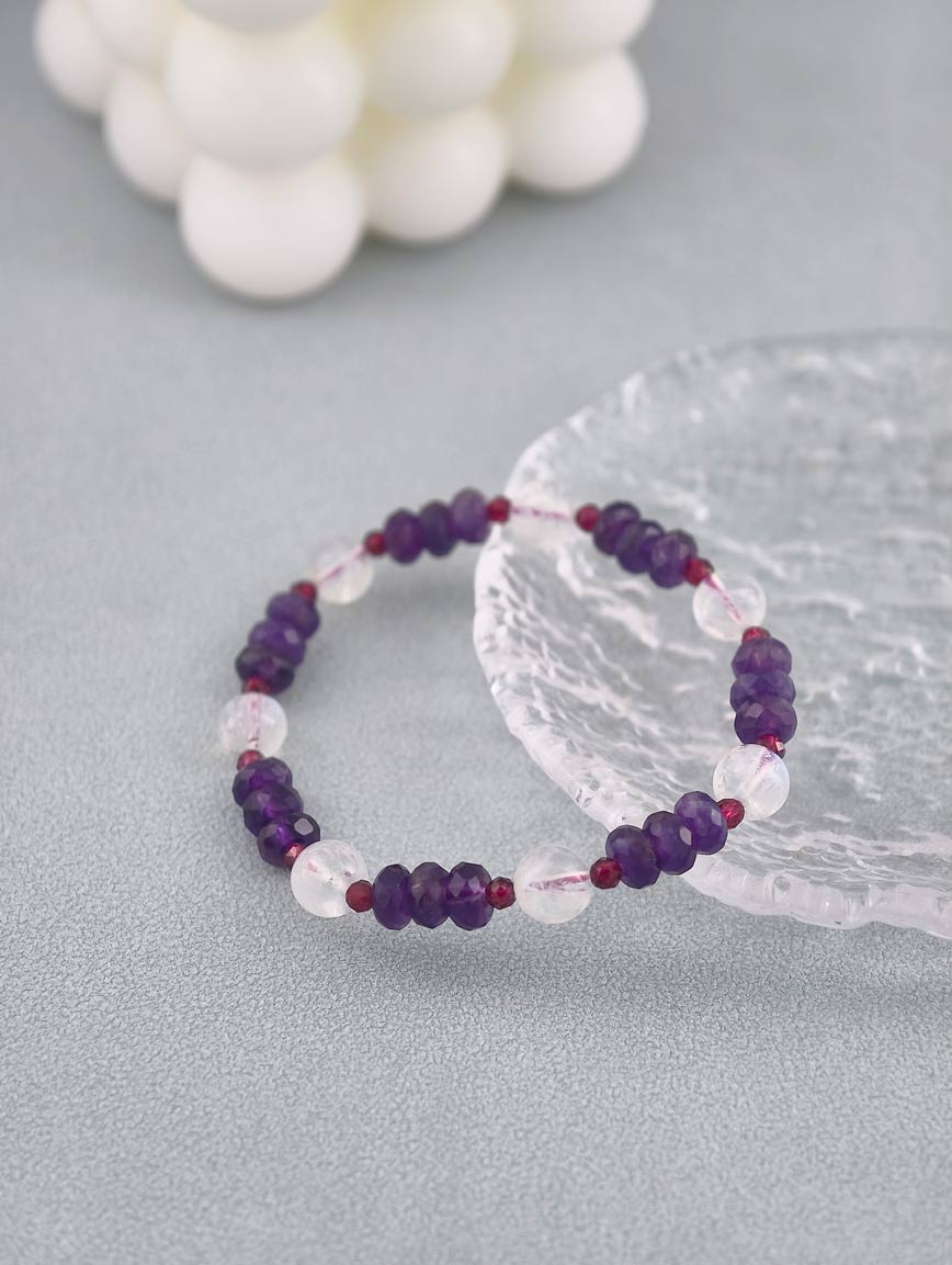 Natural Amethyst and Moonstone Garnet Bracelet