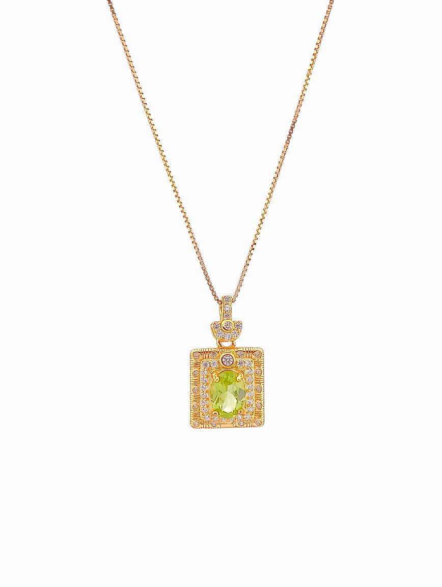 Natural Peridot Exquisite Style Pendant