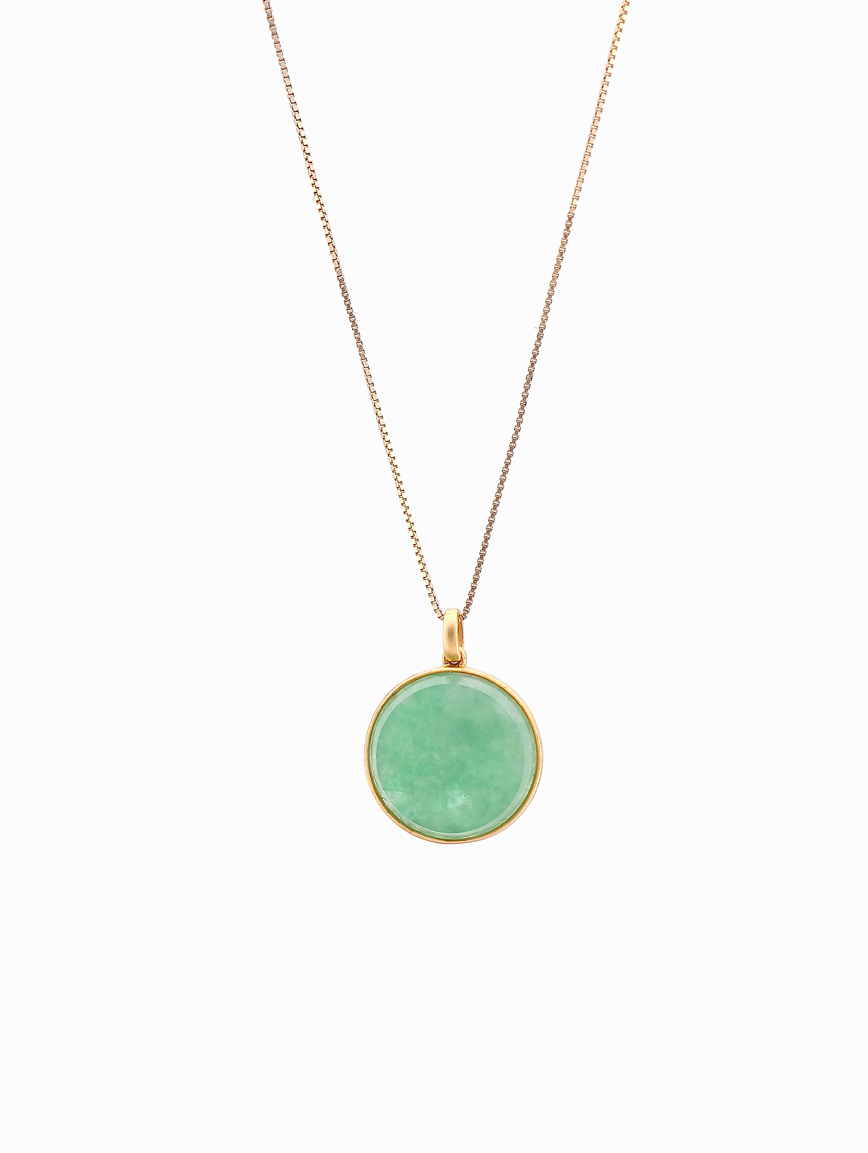 Exquisite 18K Gold Natural Jadeite Pendant