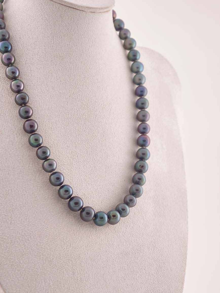 Natural Freshwater Black Pearl Necklace